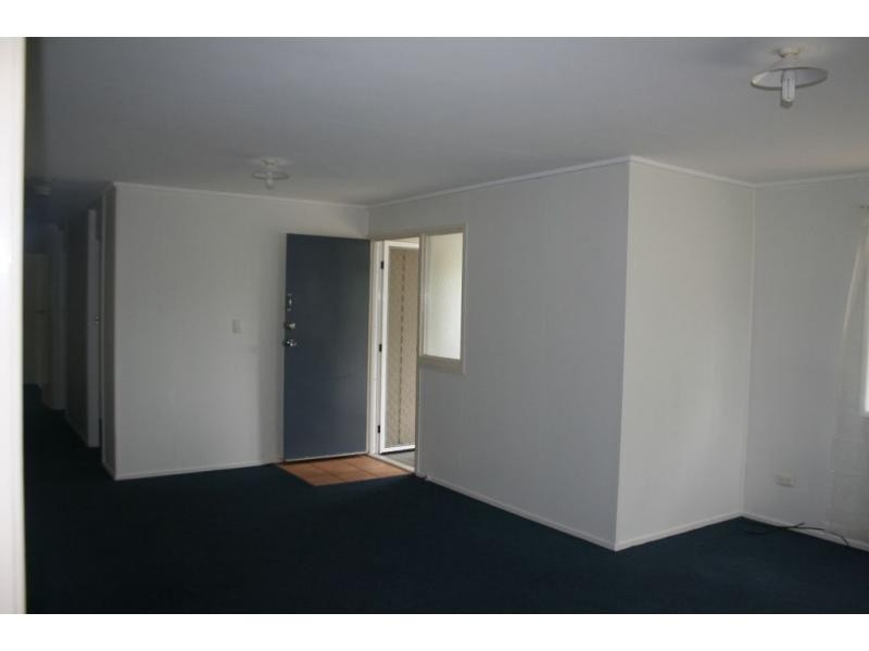 11 Esplen Street, Kingston QLD 4114