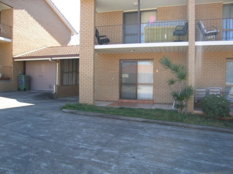 4/31 North Road, Woodridge QLD 4114