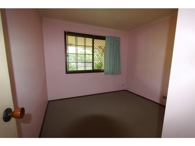 18 Ermington Street, Daisy Hill QLD 4127