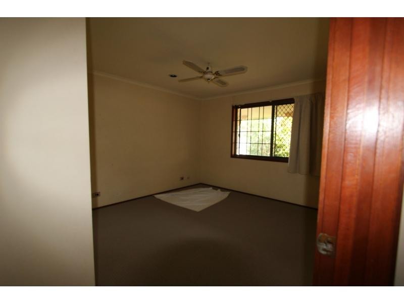 18 Ermington Street, Daisy Hill QLD 4127