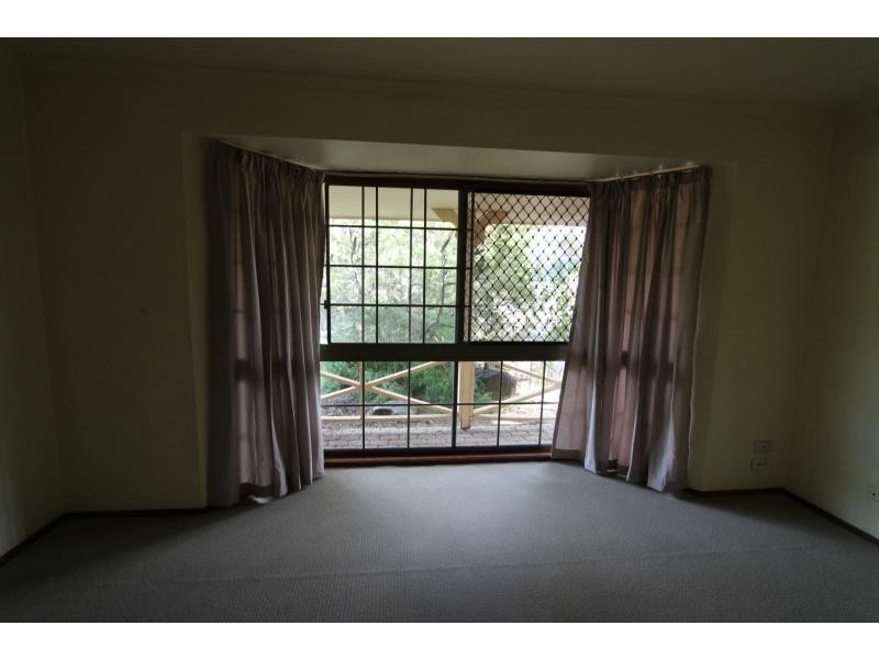 18 Ermington Street, Daisy Hill QLD 4127