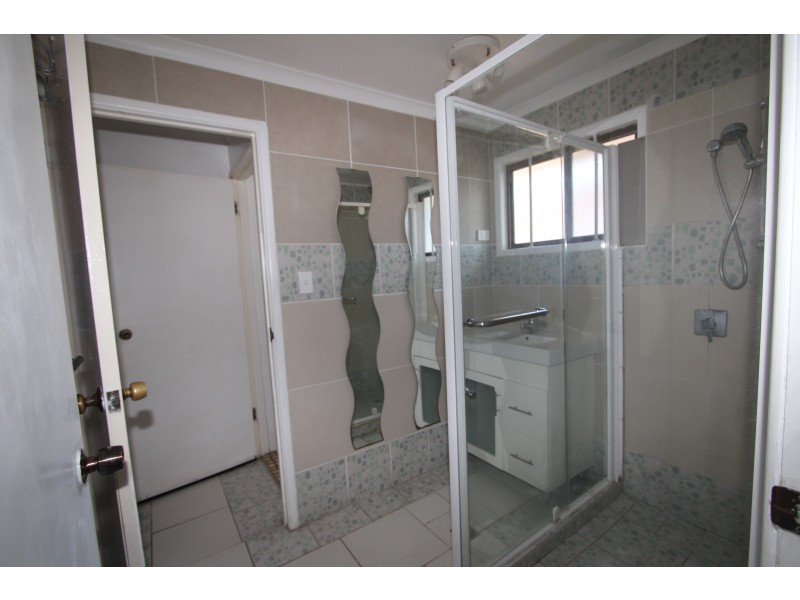 92 Albert Street, Woodridge QLD 4114