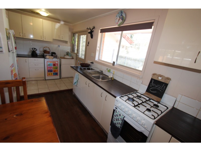 6 Renita St, Slacks Creek QLD 4127