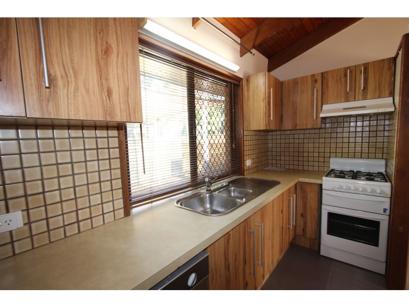 2/394 Chatswood Rd, Shailer Park QLD 4128