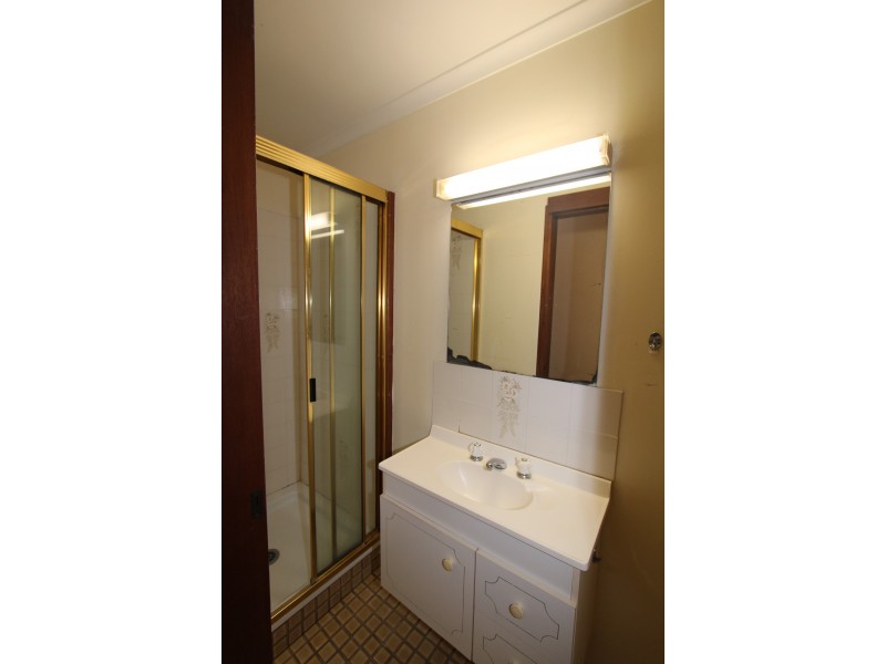 2/394 Chatswood Rd, Shailer Park QLD 4128