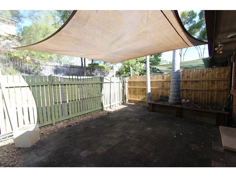 2/394 Chatswood Rd, Shailer Park QLD 4128