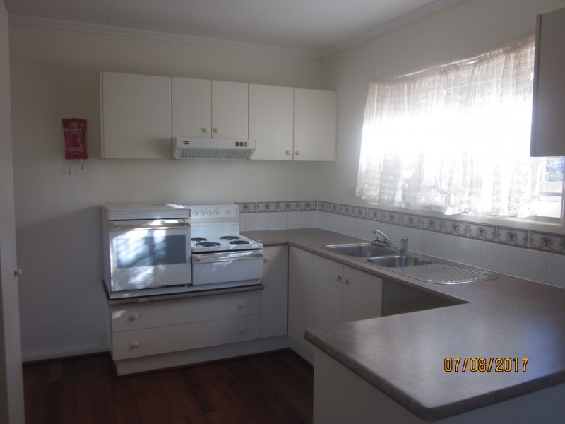 10 Arthur Street, Woodridge QLD 4114