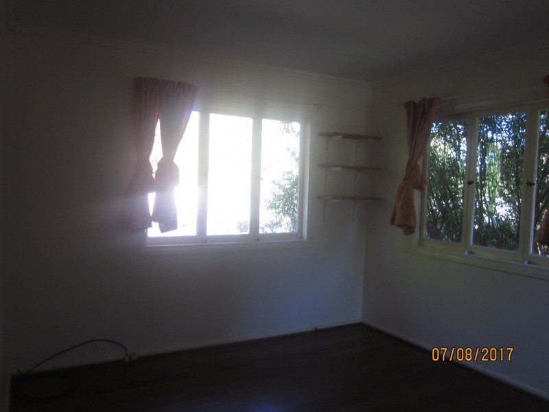 10 Arthur Street, Woodridge QLD 4114