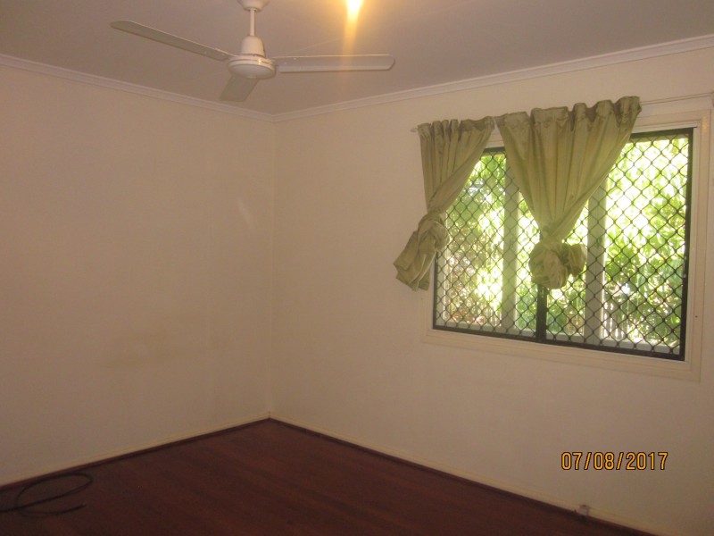 10 Arthur Street, Woodridge QLD 4114