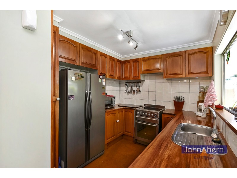 19 Jarrah Cres, Logan Central QLD 4114