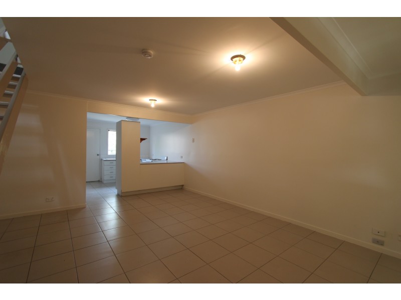 4/100 Smith Rd, Woodridge QLD 4114