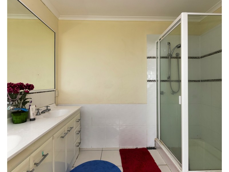 79 Trudy Cres, Cornubia QLD 4130