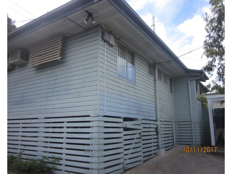 16 Ken May Way, Kingston QLD 4114