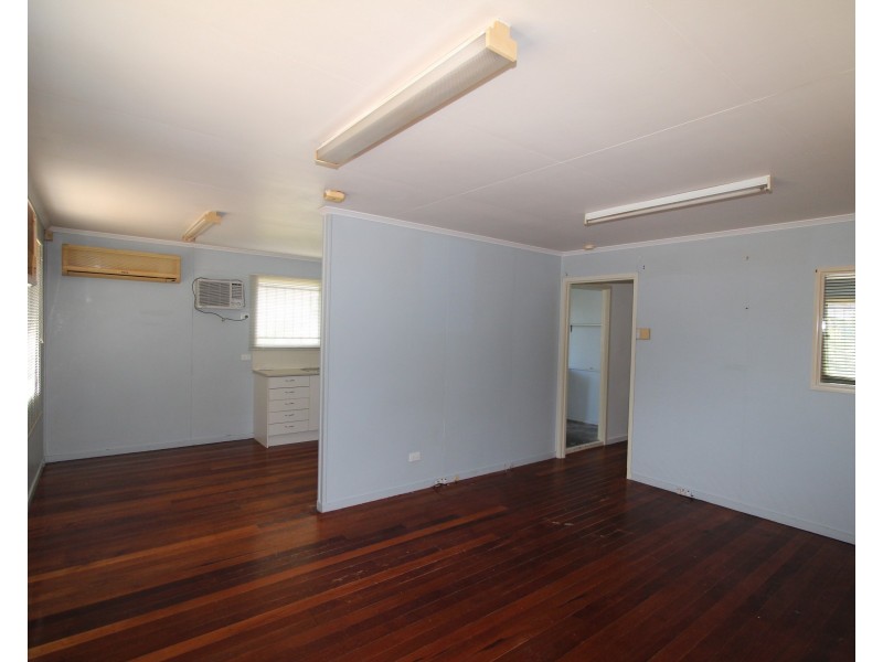 16 Ken May Way, Kingston QLD 4114