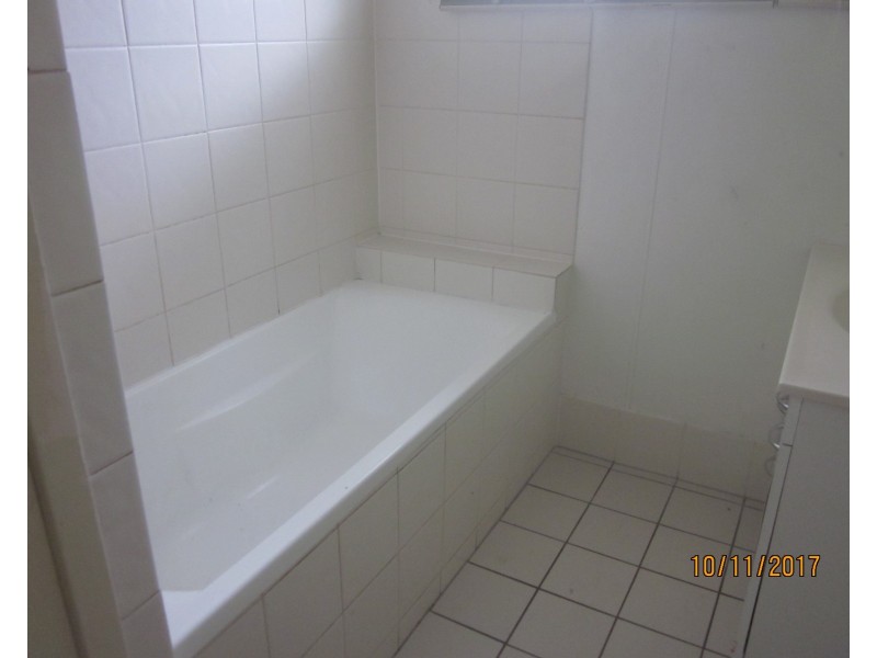 16 Ken May Way, Kingston QLD 4114