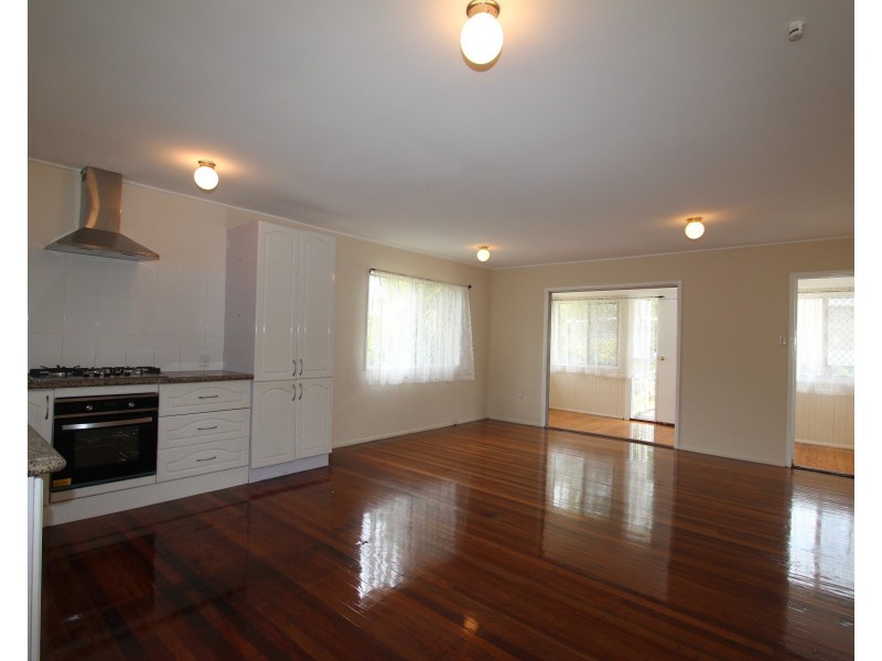 40 Mary St, Kingston QLD 4114