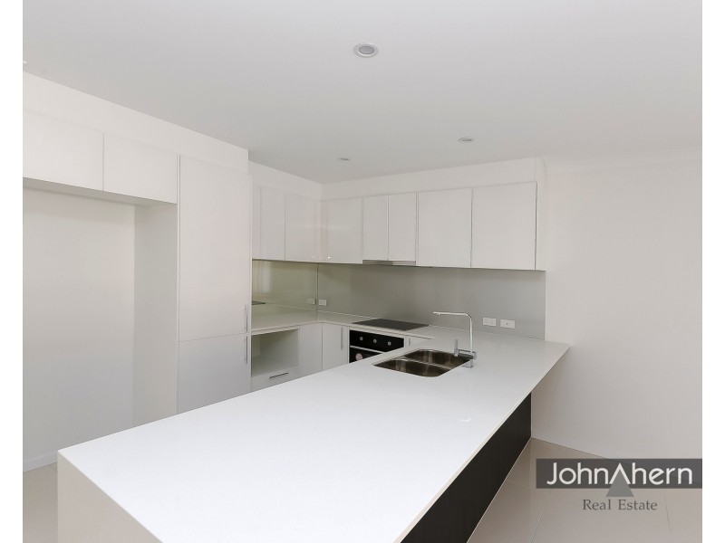 55/105 Barbaralla Drive, Springwood QLD 4127