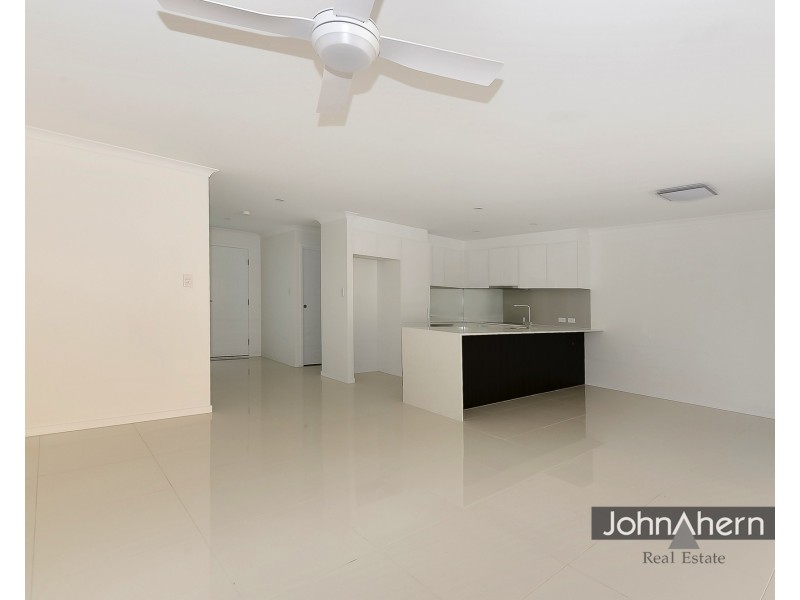 55/105 Barbaralla Drive, Springwood QLD 4127