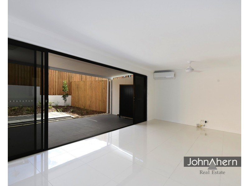 55/105 Barbaralla Drive, Springwood QLD 4127