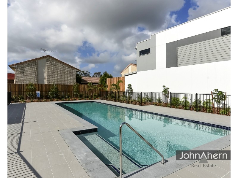 55/105 Barbaralla Drive, Springwood QLD 4127