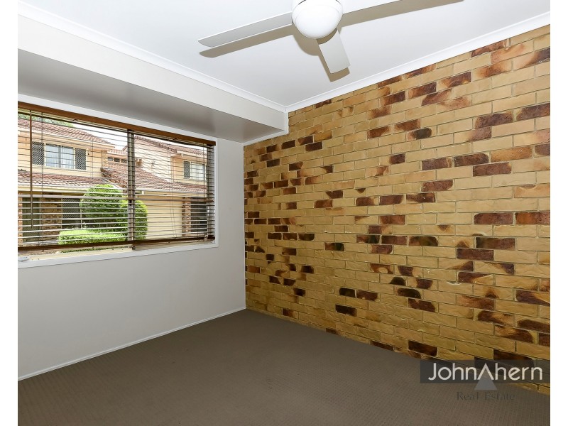 5/398 Chatswood Rd, Shailer Park QLD 4128