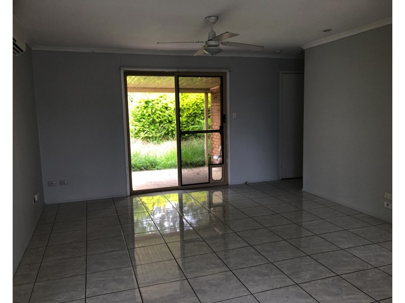 13 Shiraz Ct, Kingston QLD 4114