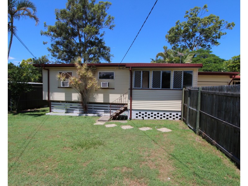 9 Balladonia St, Woodridge QLD 4114