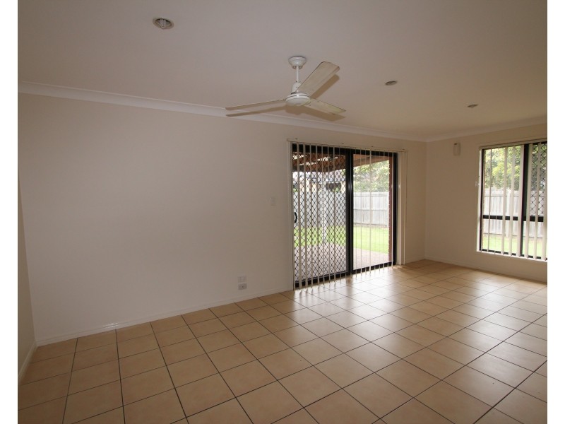 5 Allenby Street, Meadowbrook QLD 4131