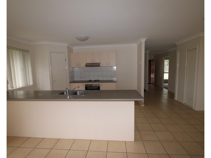 5 Allenby Street, Meadowbrook QLD 4131