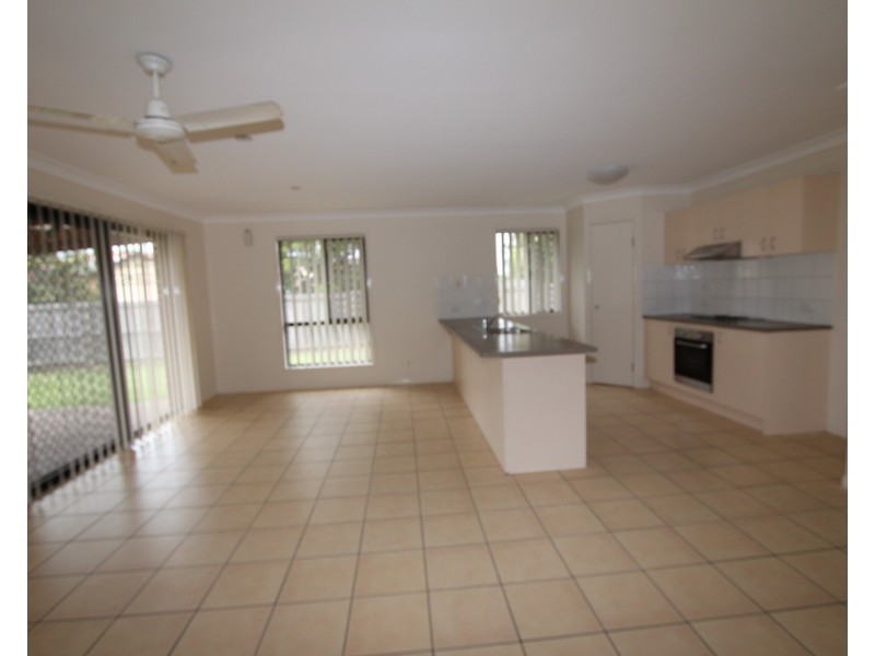 5 Allenby Street, Meadowbrook QLD 4131