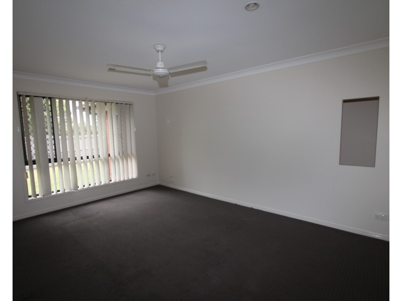 5 Allenby Street, Meadowbrook QLD 4131