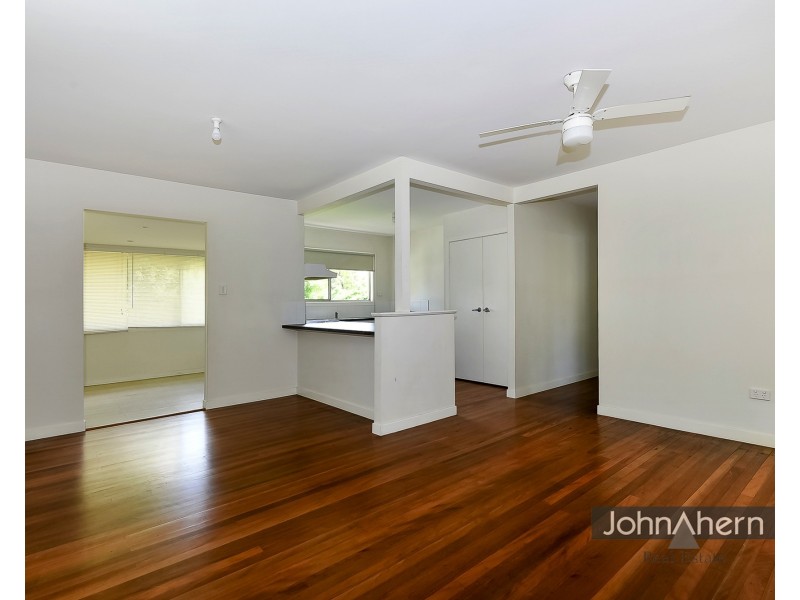 2 View St, Kingston QLD 4114
