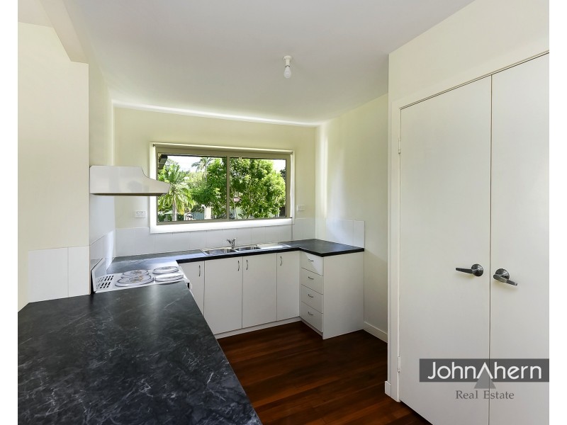 2 View St, Kingston QLD 4114