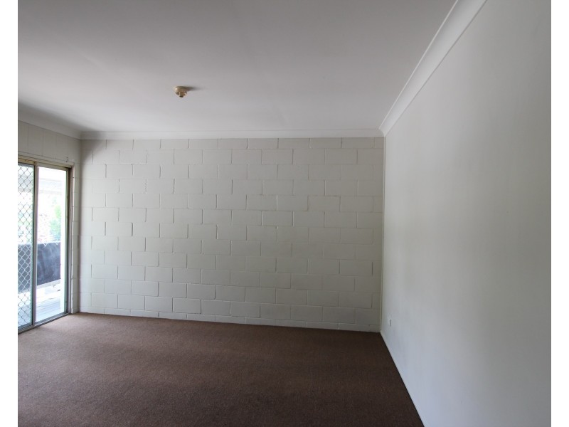 2/15 North Rd, Woodridge QLD 4114