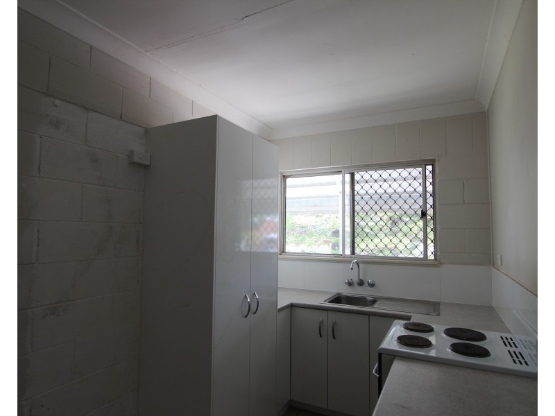 2/15 North Rd, Woodridge QLD 4114