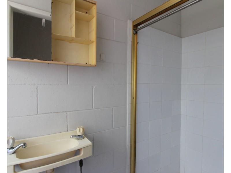 2/15 North Rd, Woodridge QLD 4114