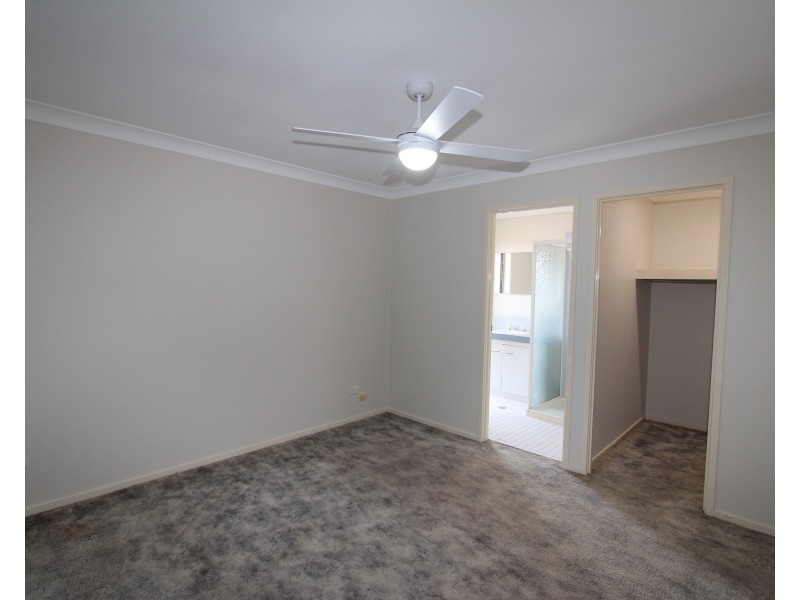 207 Upper Lyndale Street, Shailer Park QLD 4128