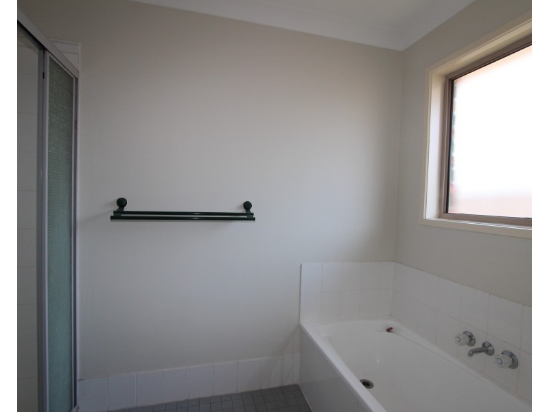 207 Upper Lyndale Street, Shailer Park QLD 4128