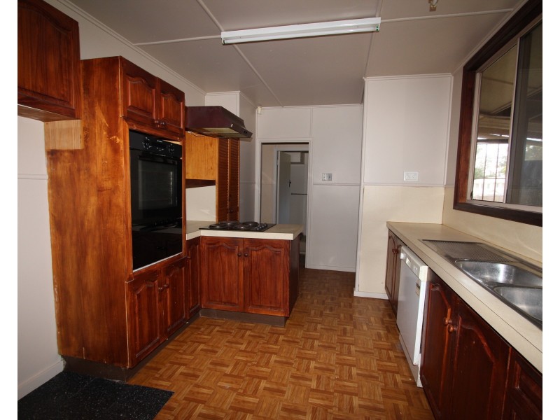 22 Juers St, Kingston QLD 4114