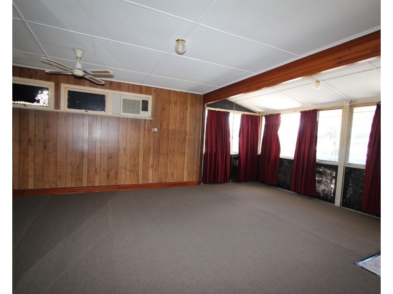 22 Juers St, Kingston QLD 4114