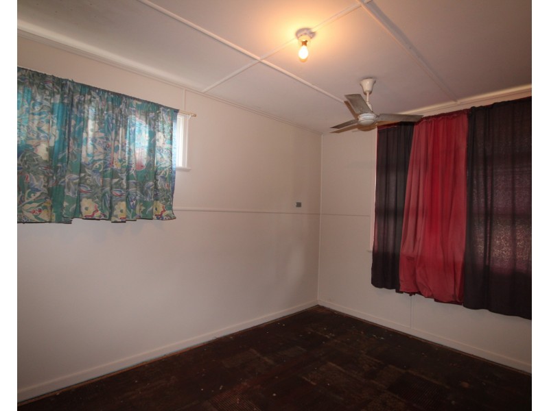 22 Juers St, Kingston QLD 4114
