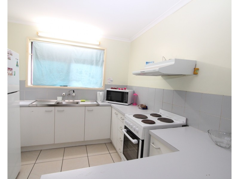 1/10 Cognac Ct, Kingston QLD 4114
