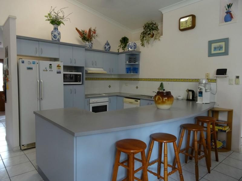 18 Luke Court, Bushland Beach QLD 4818