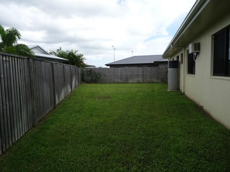 9 Henning Court, Bushland Beach QLD 4818