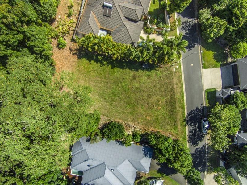 17 Lomandra Close, Redlynch QLD 4870