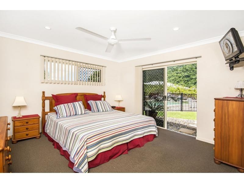 15 Mackerras Street, Redlynch QLD 4870