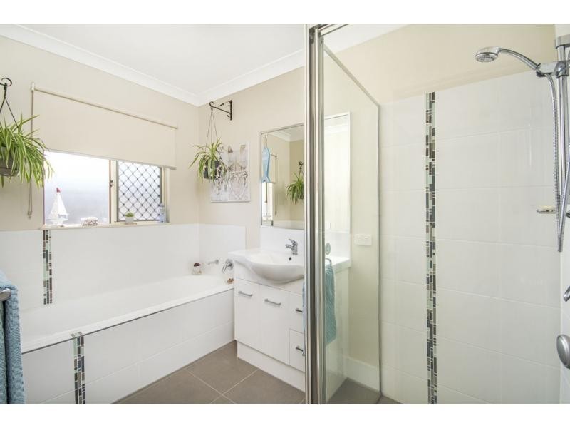 15 Mackerras Street, Redlynch QLD 4870