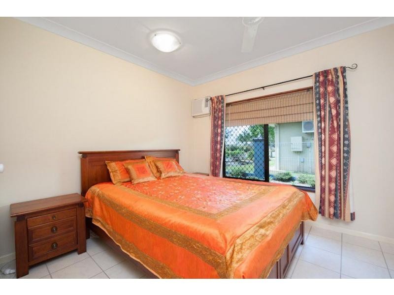 4 Picnic Street, White Rock QLD 4868