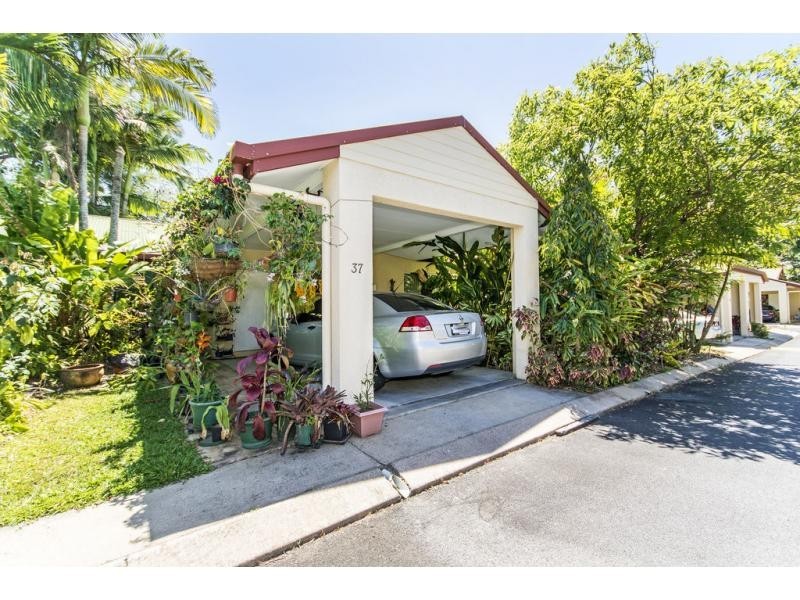 37/5-15 McGregor Street, Mooroobool QLD 4870
