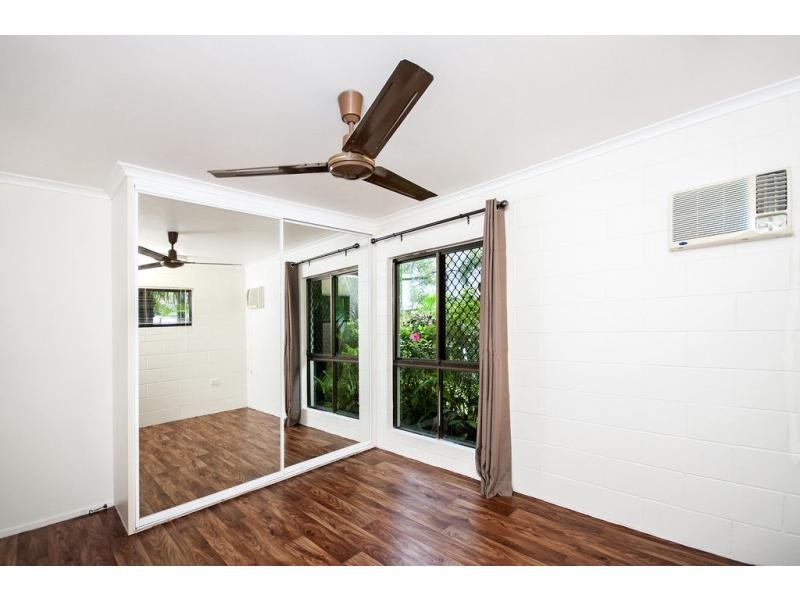 15 Ixora Court, Mooroobool QLD 4870